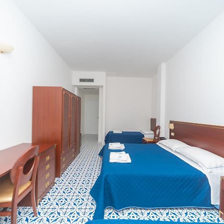 Hotel America Marina di Camerota Extérieur photo