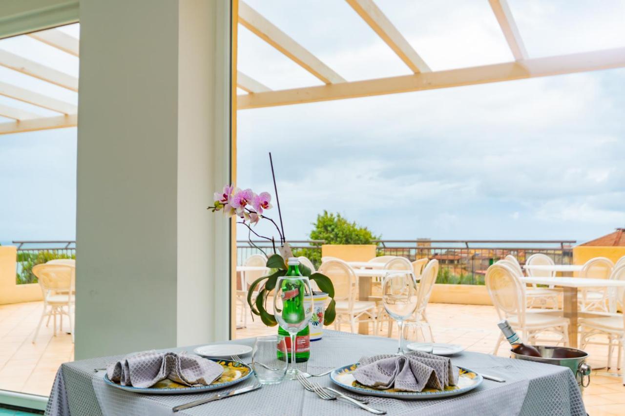 Hotel America Marina di Camerota Extérieur photo