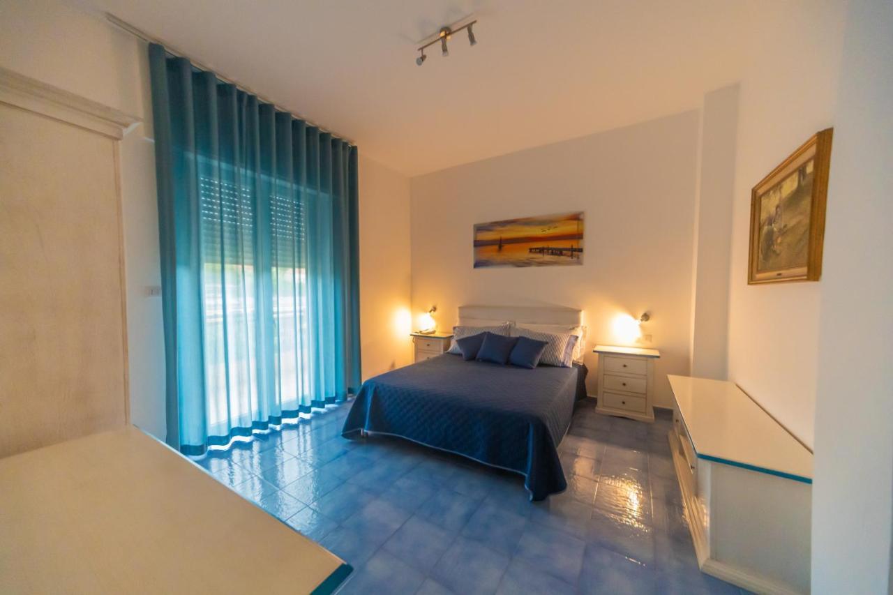 Hotel America Marina di Camerota Extérieur photo