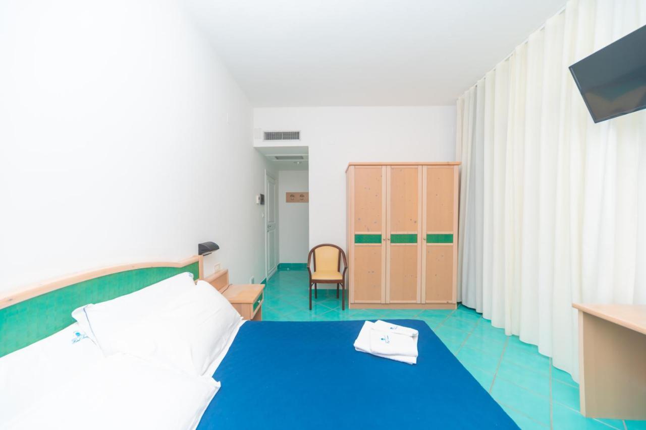 Hotel America Marina di Camerota Extérieur photo