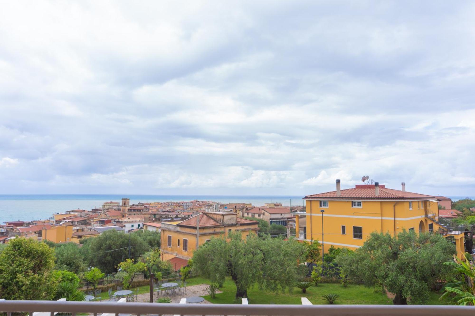 Hotel America Marina di Camerota Extérieur photo
