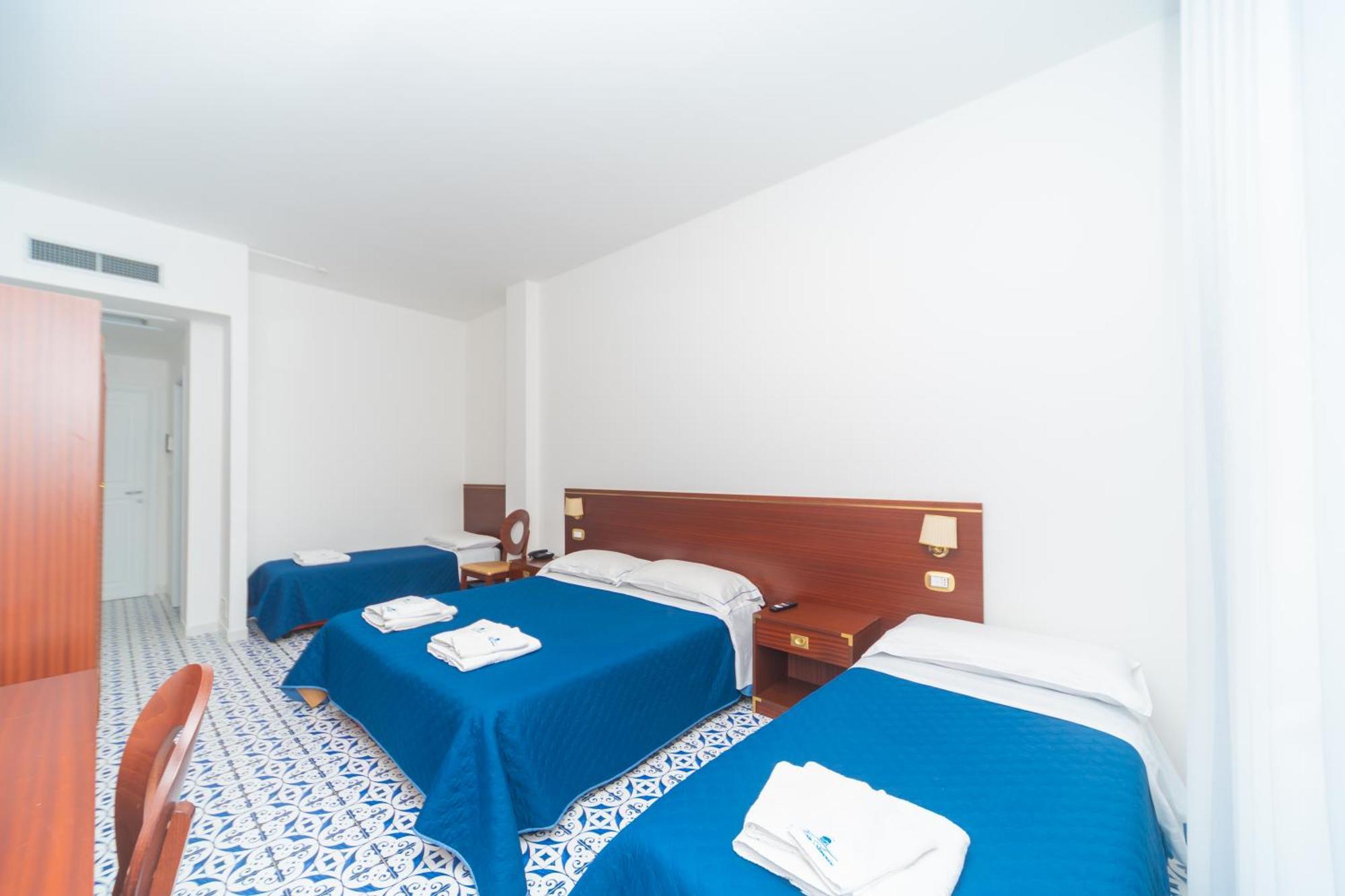 Hotel America Marina di Camerota Extérieur photo